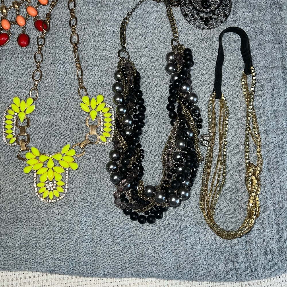 Jewelry - Picture 5 of 14